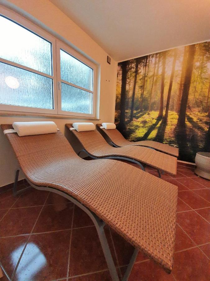 Hotel Drei Kronen Frauenwald Buitenkant foto