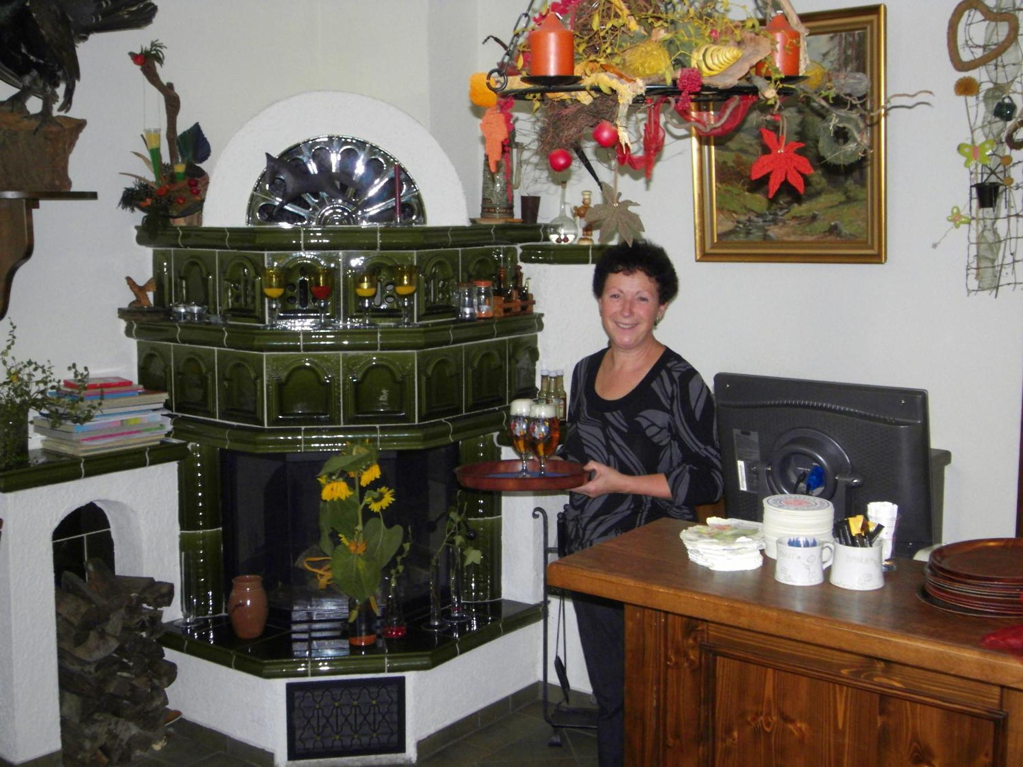 Hotel Drei Kronen Frauenwald Buitenkant foto