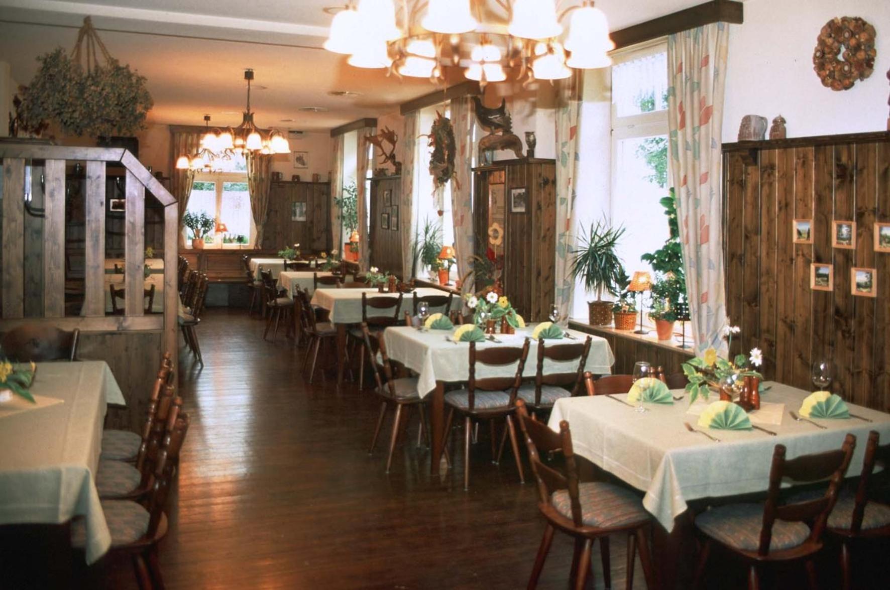 Hotel Drei Kronen Frauenwald Buitenkant foto
