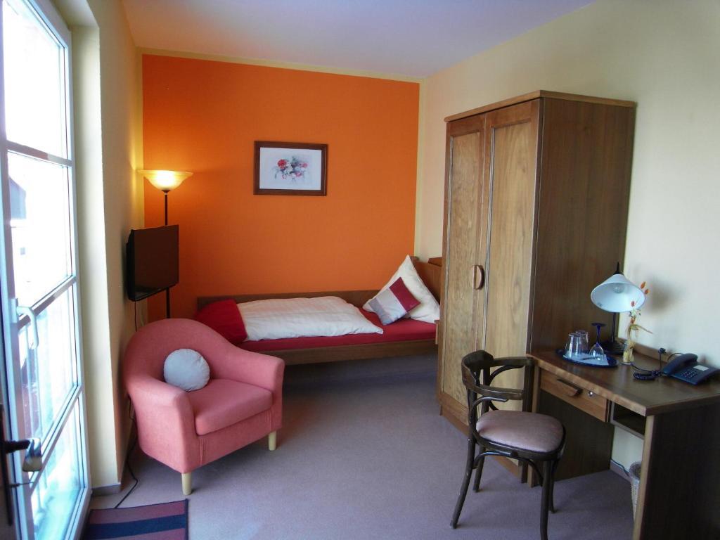 Hotel Drei Kronen Frauenwald Buitenkant foto