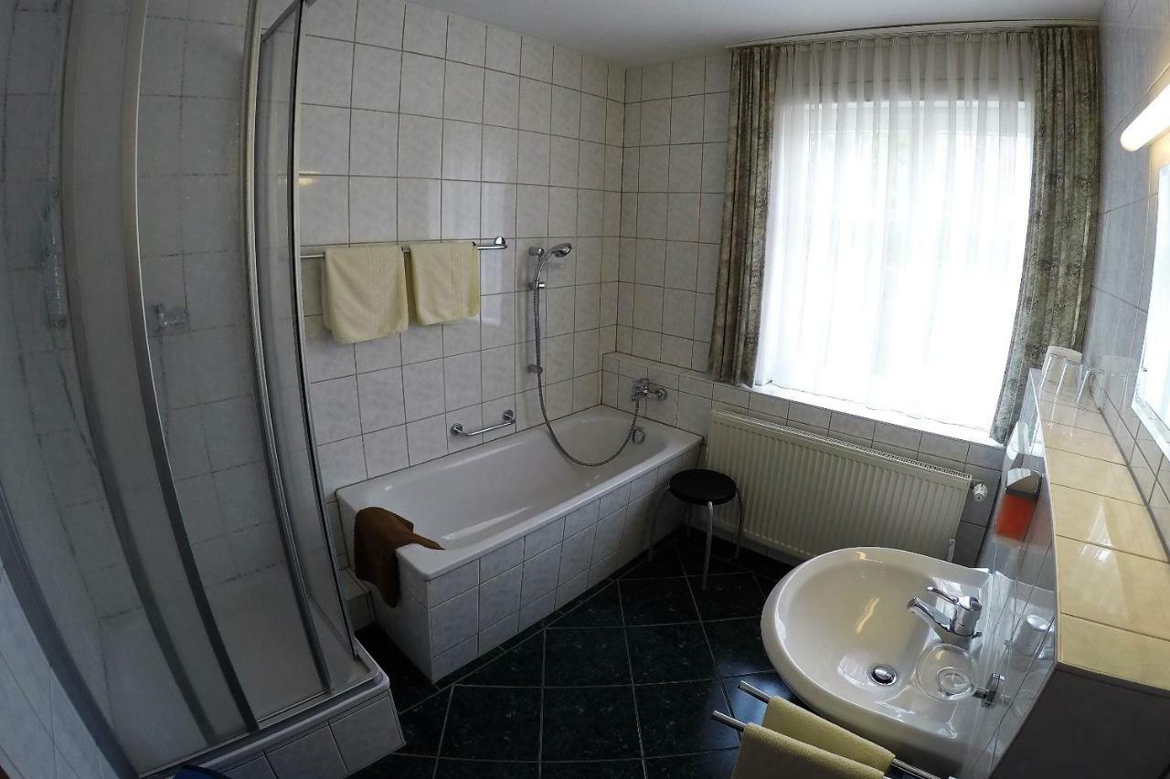 Hotel Drei Kronen Frauenwald Buitenkant foto